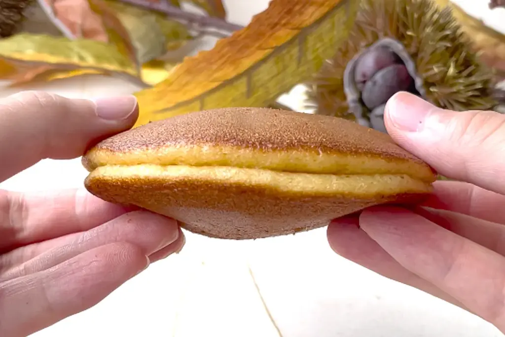 【11/7新発売】どら焼き界の“秋の覇者”登場！一粒栗が丸ごと入った「栗どら焼き」今年も登場！ 画像 10