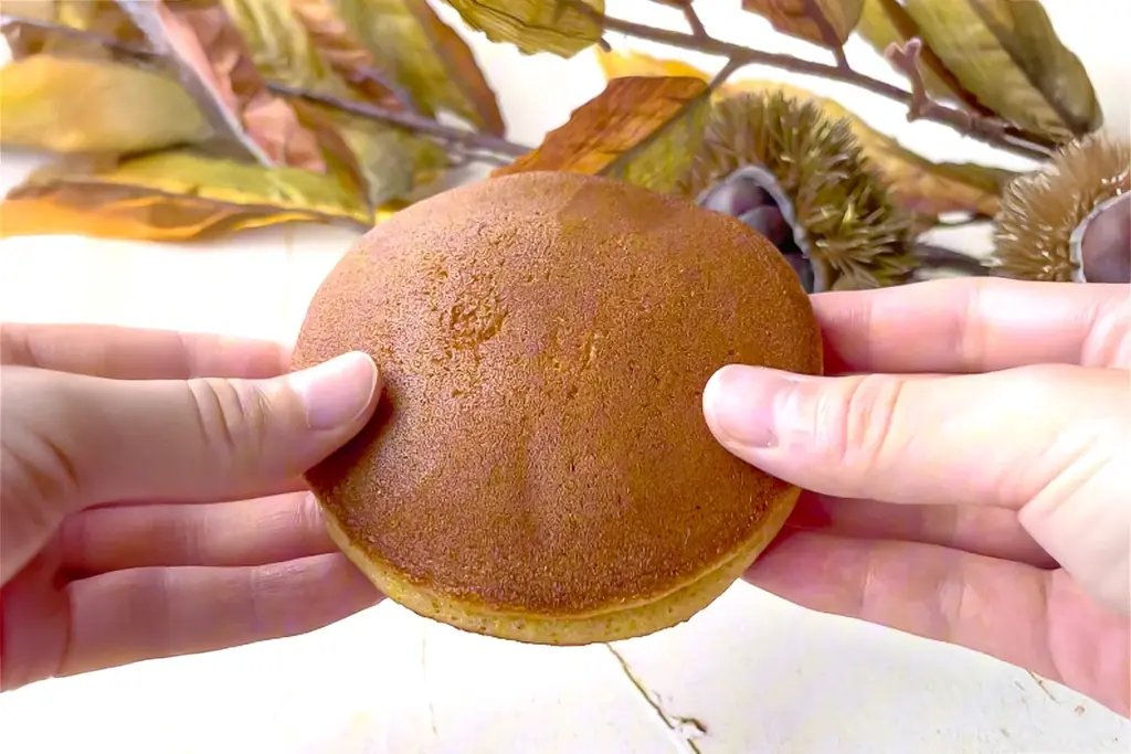 【11/7新発売】どら焼き界の“秋の覇者”登場！一粒栗が丸ごと入った「栗どら焼き」今年も登場！ 画像 11