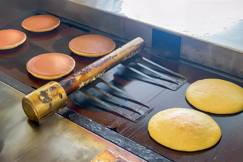 【11/7新発売】どら焼き界の“秋の覇者”登場！一粒栗が丸ごと入った「栗どら焼き」今年も登場！ 画像 9