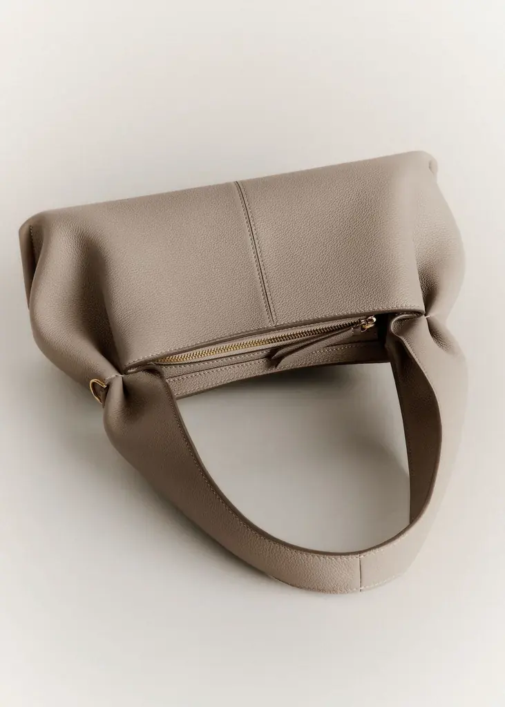 【Polène（ポレーヌ）】シグネチャーモデル「Numéro Neuf」をショルダーバッグに。モダンに再解釈した「Numéro Neuf East-West」発売 画像 8