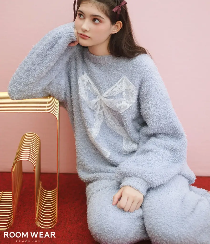 【PEACH JOHN ROOM】リボンをモチーフにしたあったかルームウェアを揃えたHOLIDAY COLLECTIONを発売。 画像 2