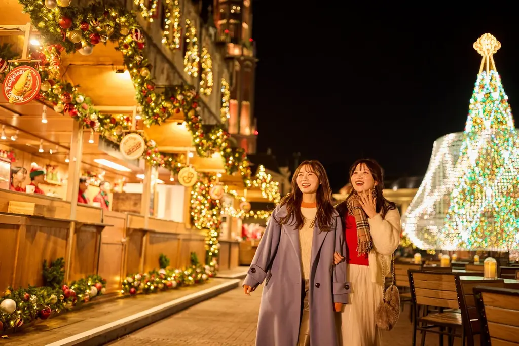 日本初(※1)『グランド・シャンデリアツリー』が初点灯！　憧れの『European Holy Christmas』が11月7日(金)より開幕　大切な人と、圧巻の輝きに包まれる特別なひと時を。 画像 5