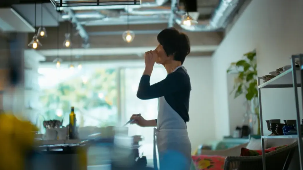 “Happy カレー。カレー Smile” カレーがおいしい日はきっととっても幸せな日 栗原はるみさん出演 新TVCM「カレー」篇１１月７日（金）全国オンエア 画像 6