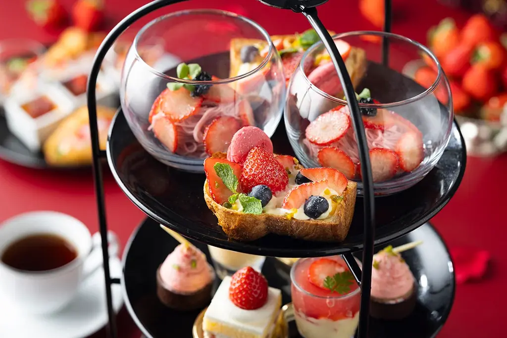 地上150mの絶景とともに味わう“いちご尽くし”。東京ドームホテル「ストロベリーアフタヌーンティー」12月9日(火)より提供開始 画像 3