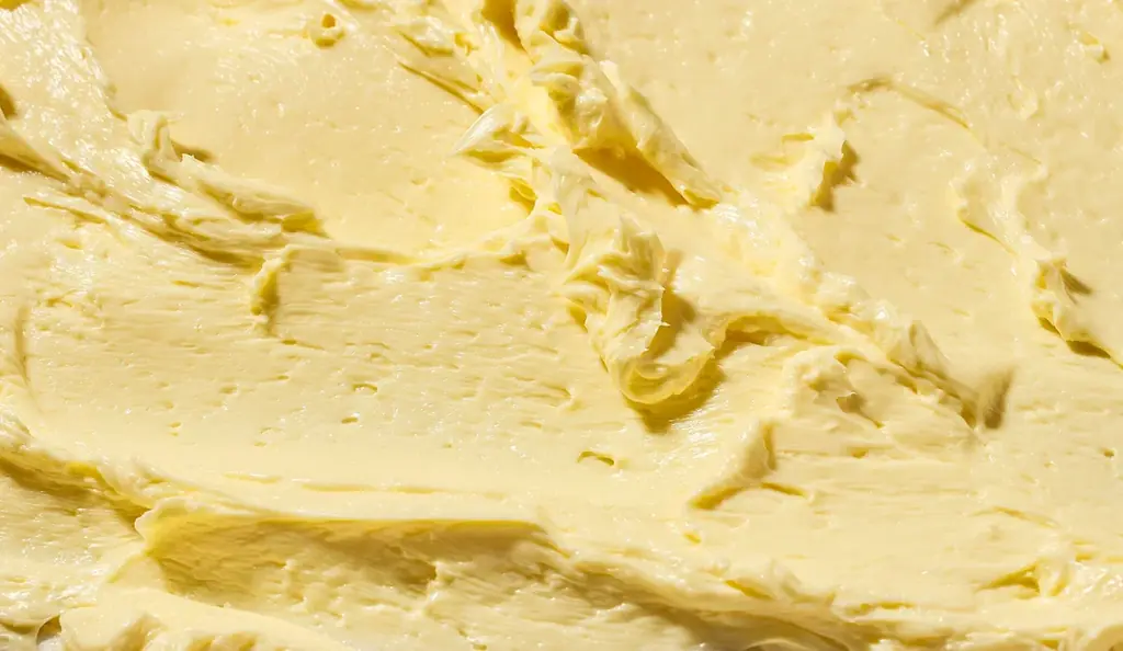 【バターの常識を覆す】放牧牛乳から仕立てた自家製「生バター」。とろけるお菓子の専門店『FONDAN』誕生、生バターキャラメルを香ばしく包む「フォンダンサンド」など新発売 画像 15