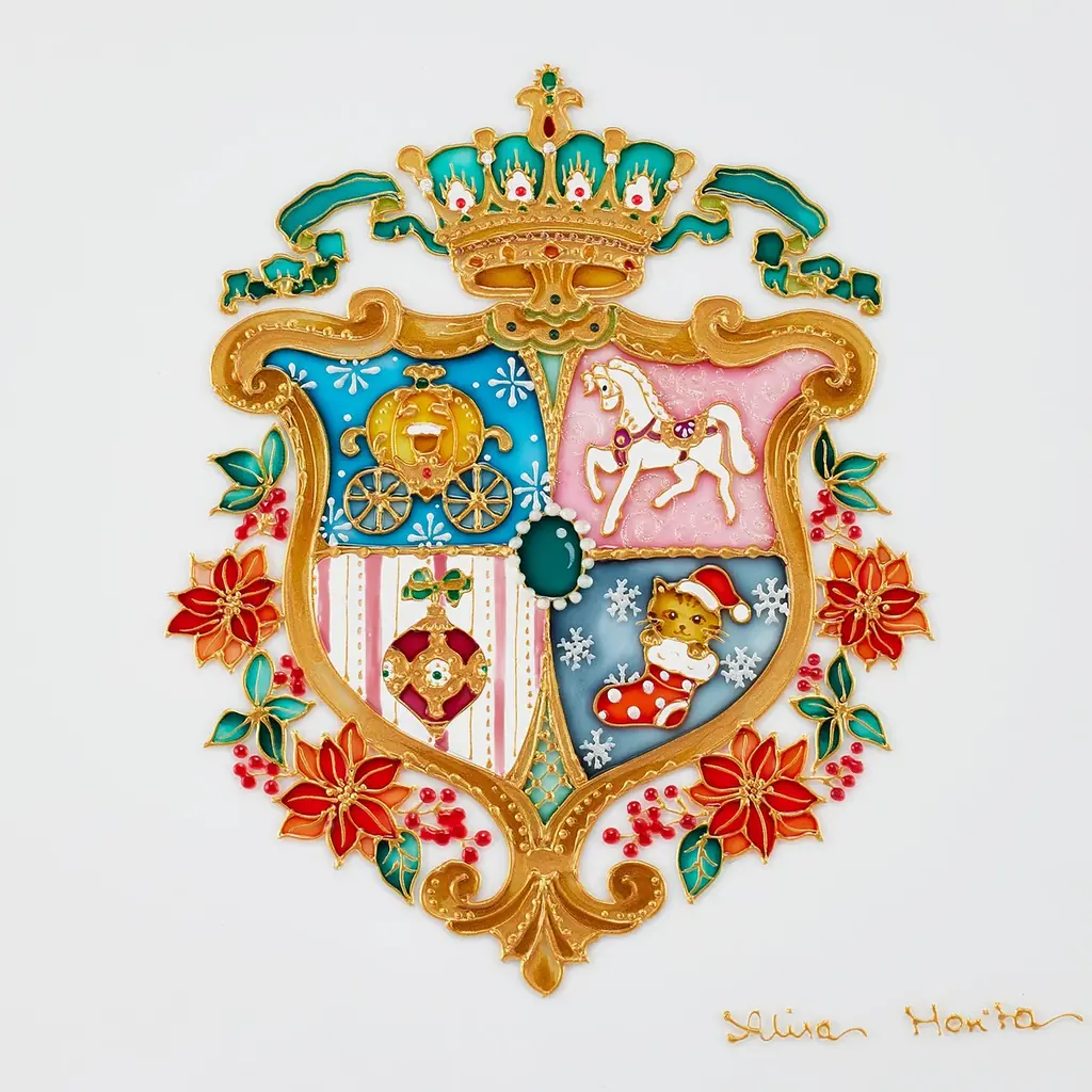 覗くとガラス絵が見える『不思議な鍵のチャーム』付き、ミニチュアのお菓子缶を飾った”アンティーク風の棚”と”エンブレム”をデザインした『クリスマスエンブレム缶』新発売。 画像 2