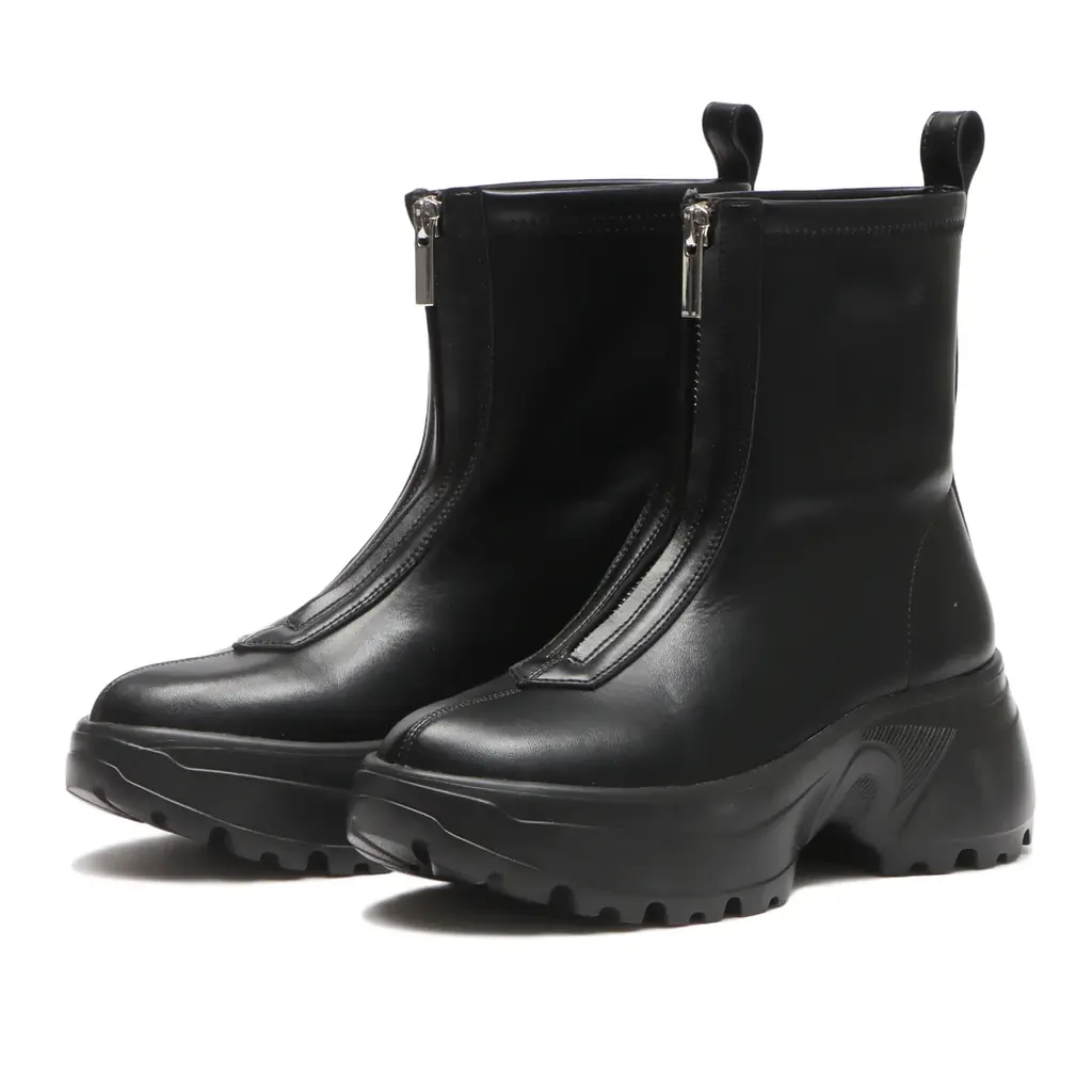 ABC-MART×雑誌『LEE』のコラボモデル第2弾 スタイリスト高橋美帆が手掛ける「こんなのが欲しかった」を叶える一足、スニーカー級に快適「ラク軽ブーツ」新登場！ 画像 7