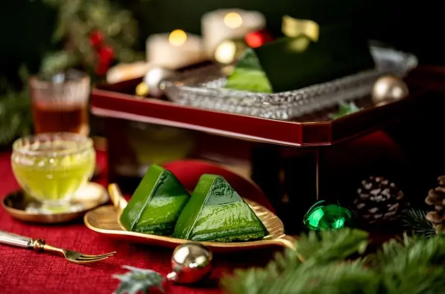 祇園辻利の五層仕立て抹茶ケーキ、数量限定で予約開始