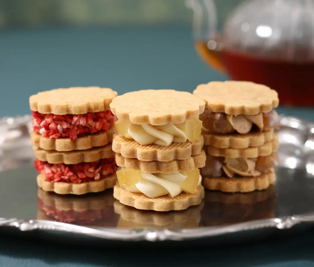 とろけるような「ケーキ仕立ての生バターサンド」が新登場！アンテノール東京大丸店がリニューアルオープン 画像 1