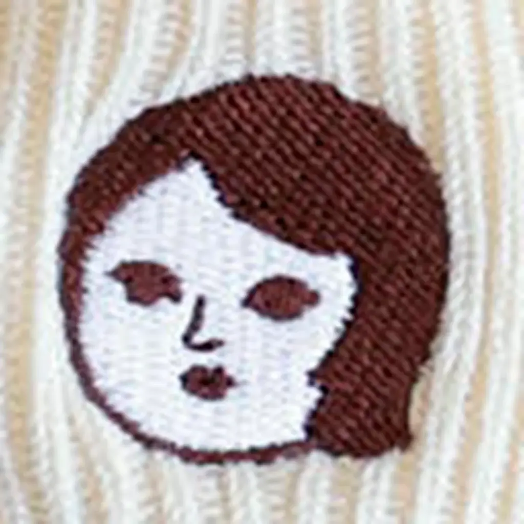 「よーじや」×「靴下屋」コラボ企画第４弾、「よじこ」刺繍ソックス計３種類を、2025年11月14日（金）から「靴下屋」の京都市内２店舗と、「よーじや」の17店舗＋公式オンラインショップで販売 画像 4