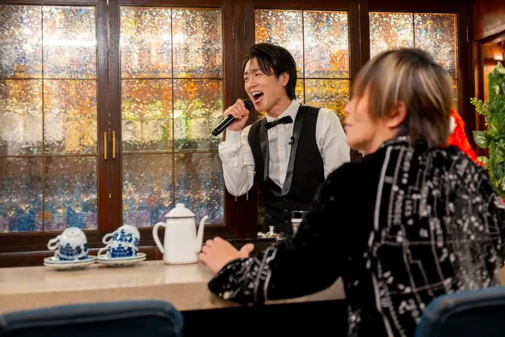アニメ好き演歌歌手・真田ナオキがアニソン喫茶のマスターに！？ゲストの谷山紀章とアニソンカラオケ！「真田ナオキのアニメ歌声喫茶」配信開始！ 画像 2