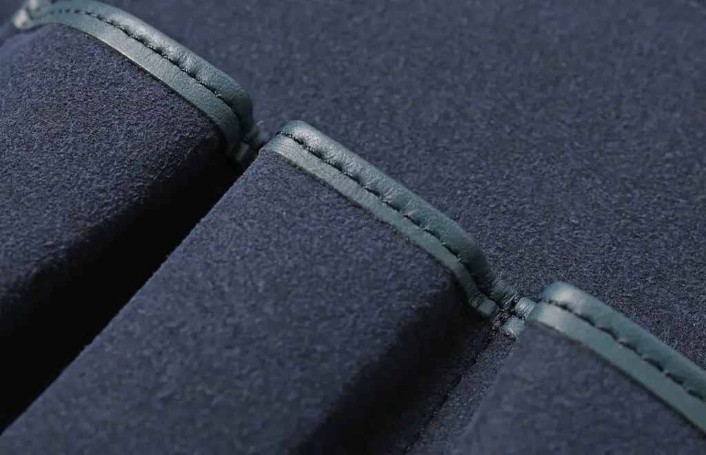 創業95周年のバンビが95周年記念アップルウォッチ用バンド＆バンドケースを限定発売！ 画像 7