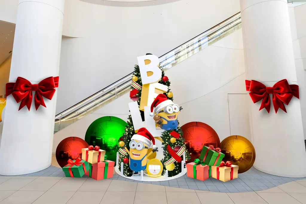 ユニバーサル・スタジオ・ジャパンのオフィシャルホテル「ホテル ユニバーサル ポート」「ホテル ユニバーサル ポート ヴィータ」にてパークの人気者、ミニオンたちがクリスマスの装い 画像 4