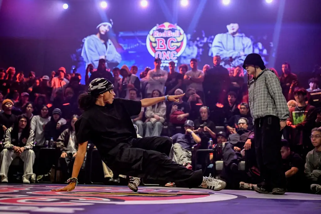 レッドブルの1on1ブレイキンバトル、世界一への“ラストチャンス”を懸けて、世界26カ国・総勢51名のブレイカーが激突｜Red Bull BC One Last Chance Cypher 2025 画像 3