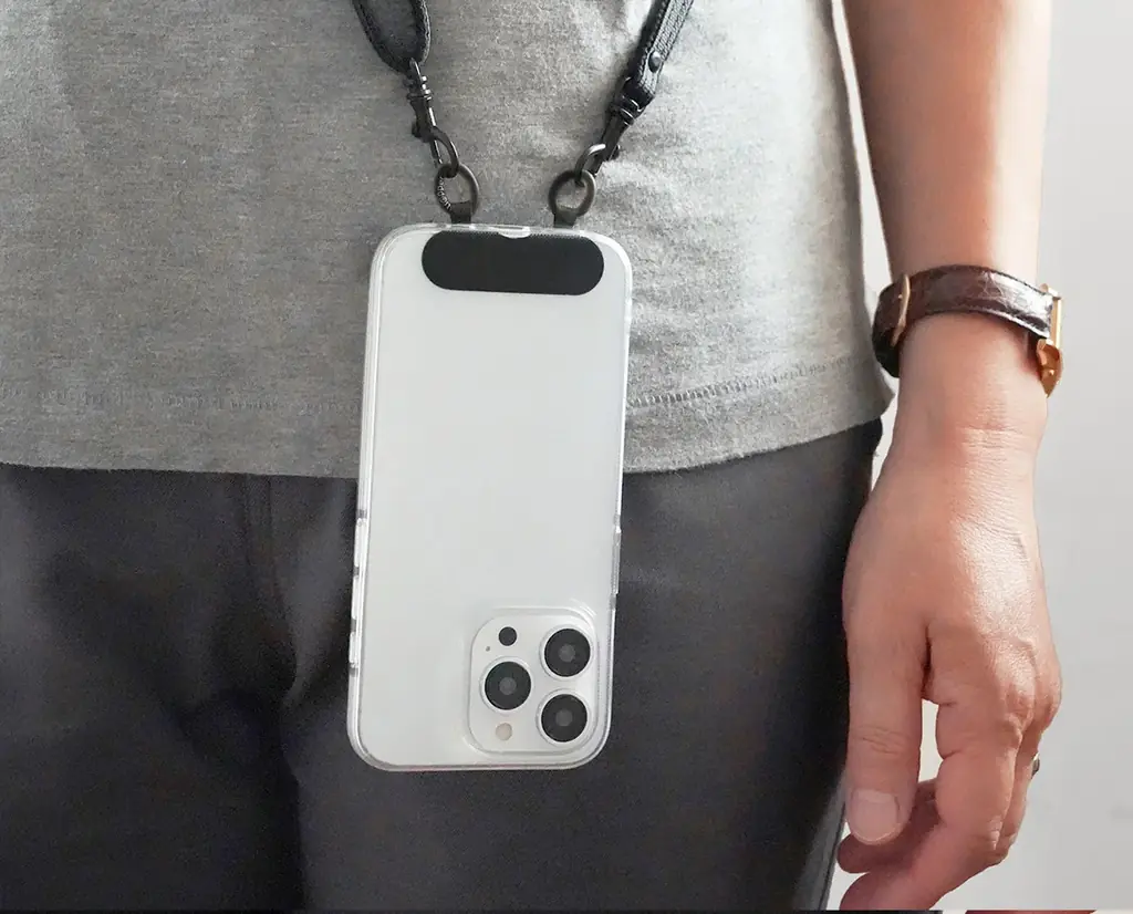 【11/4発売】15年目の自信作！細い穴のスマホケースでもプニッと通る、やわらかシリコンリングの便利構造「ストラッパー プニット」新登場！ 画像 4