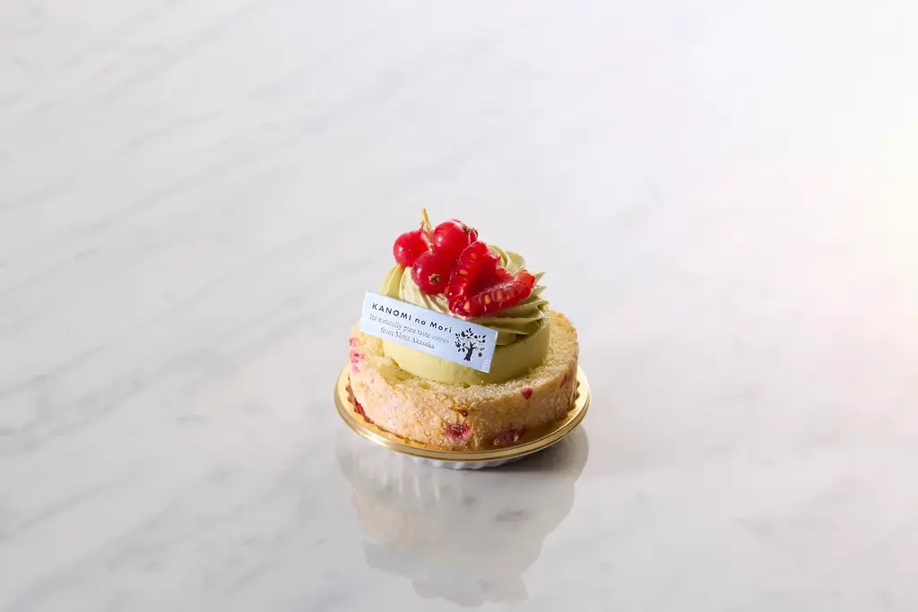 【明治記念館】“本格フレンチやケーキをご自宅で愉しむクリスマスフレンチディナーセットやバスケットを各種ご予約受付中！”　総料理長監修のコース料理やパティシエ特製ケーキで贅沢なひとときを 画像 15