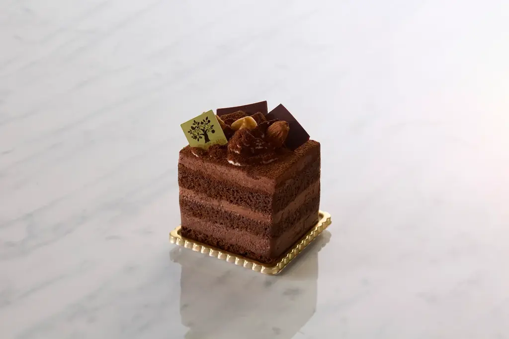 【明治記念館】“本格フレンチやケーキをご自宅で愉しむクリスマスフレンチディナーセットやバスケットを各種ご予約受付中！”　総料理長監修のコース料理やパティシエ特製ケーキで贅沢なひとときを 画像 21