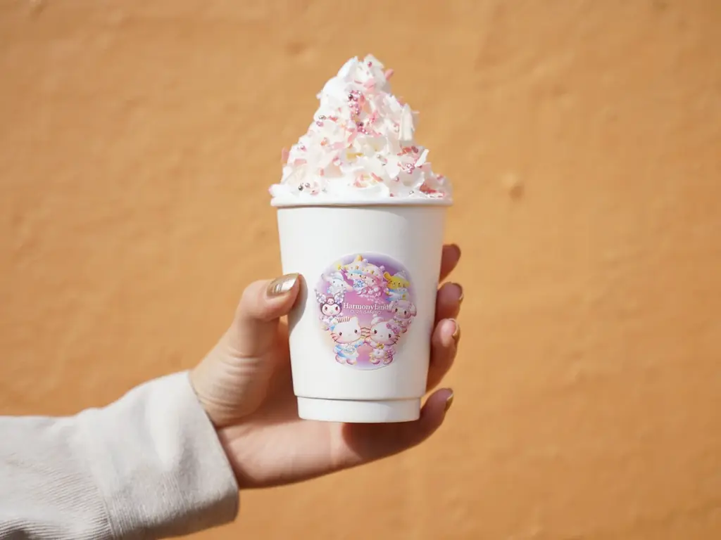 ハーモニーランドから、メリーホワイトクリスマス！雪が舞う期間限定ライブショーや、等身大スノードーム型フォトスポットが初登場「HARMONYLAND CHRISTMAS」本日11月7日（金）開始 画像 11