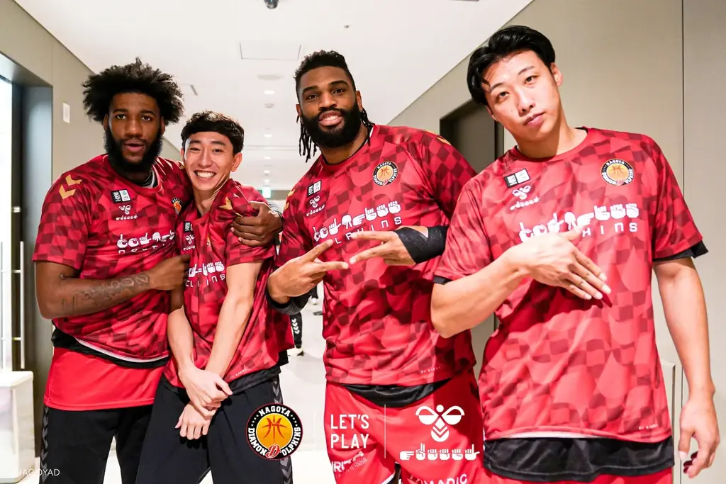 名古屋ダイヤモンドドルフィンズの試合でヒュンメルパートナーデー開催！ 画像 1