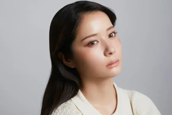 【新商品】LUMIURGLASから、ブランド初のマスカラ「スキルレスアイラッシュ」が全4色展開で新登場！人気のスキルレスライナーと同色展開で統一感のある“ワントーンアイ”へ。 画像 5