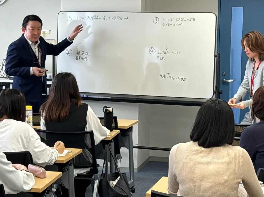 共立女子大学、住商フーズ株式会社、株式会社西友の共同開発商品“食卓を彩る秋のご褒美惣菜” 画像 6