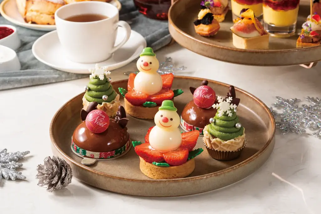 サンタ帽や雪だるまなど、心ときめくスイーツたちで溢れる「クリスマスアフタヌーンティー」開催 画像 3