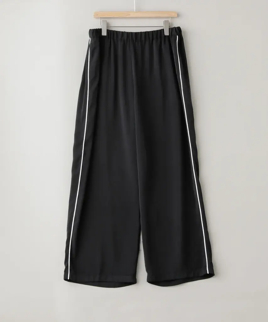 ナノ・ユニバースからはっとり（マカロニえんぴつ）とのコラボアイテム第二弾となるスペシャルな「パジャマセットアップ」を発売！ 画像 6