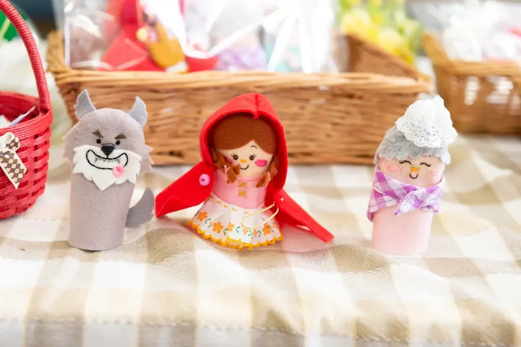 「こわくな～いオバケやしき」新宿の戦前に建てられた旧校舎で開催。「東京おもちゃまつり」で親子で楽しいオバケ体験。保育士やデザイナーを中心としたおもちゃコンサルタントたちが遊びの工夫凝らす。 画像 6