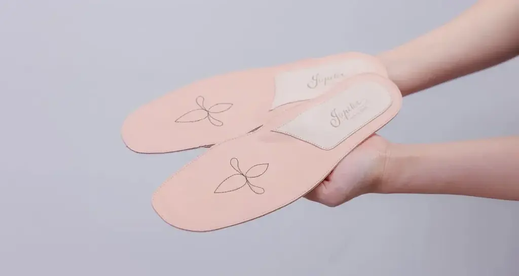 世界に誇る職人技。皇室御用達スリッパ職人が贈る、最高級インソール「JUPITER Lily2」 画像 4