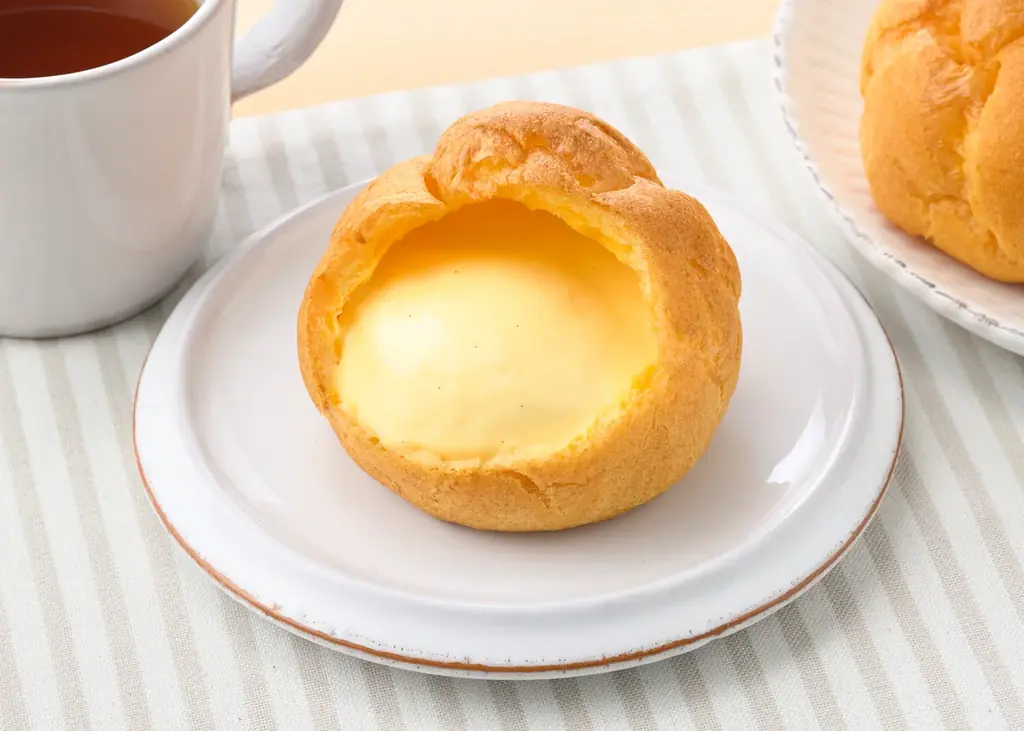 【銀座コージーコーナー】ジャンボシュークリームのアクリルキーホルダーが当たる！「ジャンボシュークリーム」リニューアル１周年記念キャンペーンを開催 画像 2