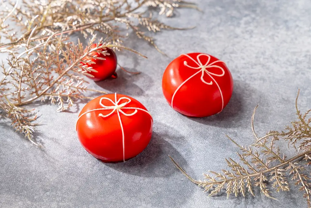 プルマン東京田町が贈る甘く贅沢な「クリスマスアフタヌーンティー」ジンジャーブレッドマンやクリスマスギフトのミニケーキがホリデーシーズン限定登場 画像 6