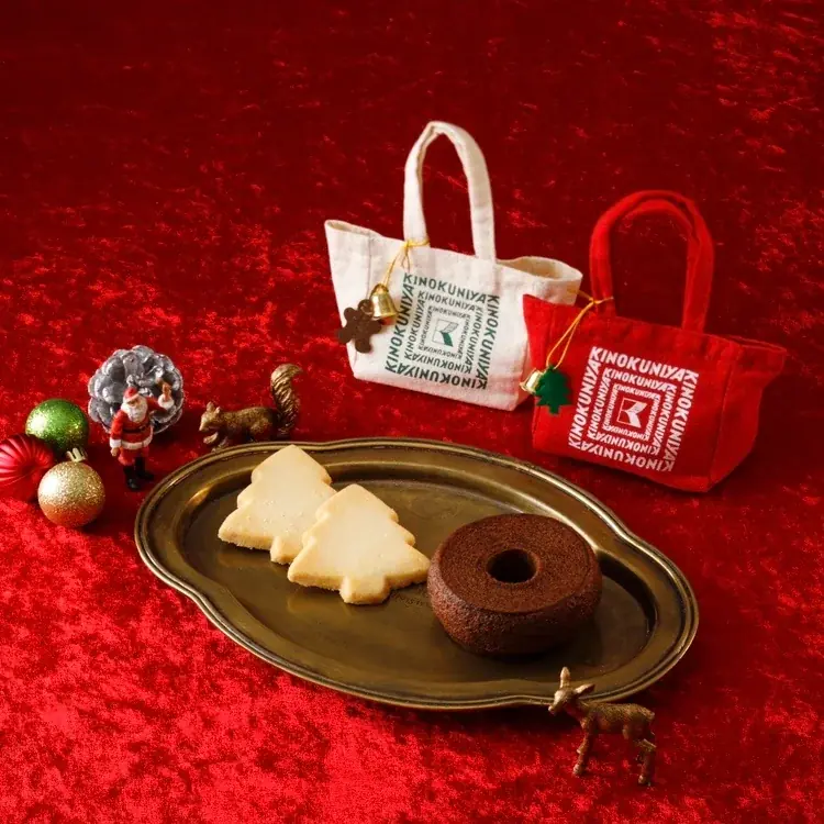 【紀ノ国屋 クリスマススイーツコレクション2025】ホリデー気分を彩る。華やかなデザインの「クリスマススイーツバッグ」が今年も登場！ 画像 3
