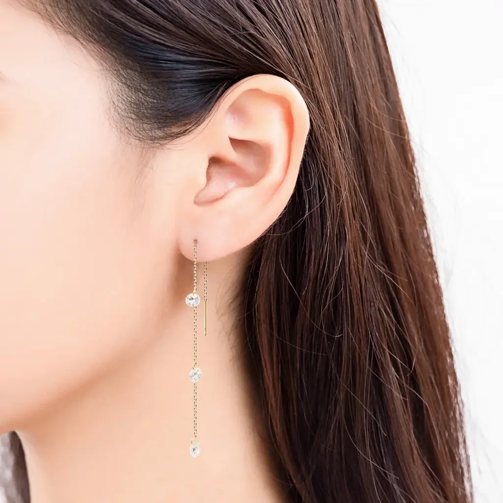 モアサナイトが“浮かぶように輝くリング”と“揺れて煌めくピアス”の2アイテムが新登場　人気のレーザードリルシリーズに待望の【K10YG】ラインもデビュー 画像 6