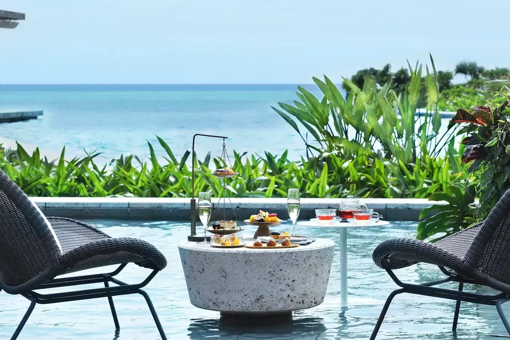 12月12日開始、星のや沖縄の琥珀アフタヌーンティー