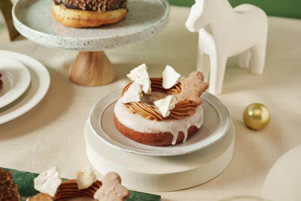 【koe donuts】ホリデーシーズンを盛り上げる新作ドーナツが登場！「ツリー」「ジンジャーマン」「リース」をイメージした心ときめく冬季限定ドーナツを発売 画像 5