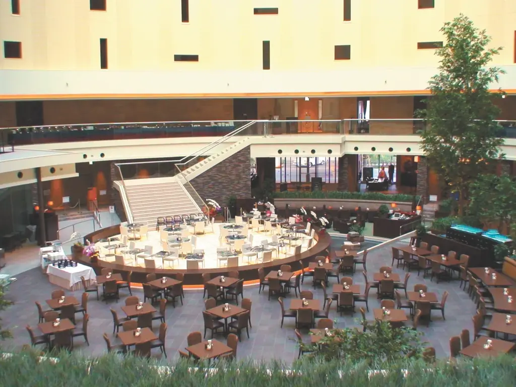 【舞浜ビューホテル by HULIC】4日間限定！ほっこりとあたたかいクリスマスの雰囲気を盛り上げるスイーツビュッフェ「Santa’s Sweet Christmas」を開催。 画像 4