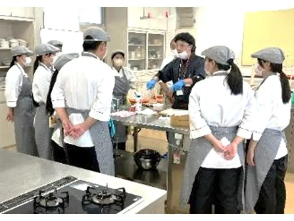 E8 北陸道　南条SA（上下）で奥越明成高校と共同開発メニュー販売 画像 2