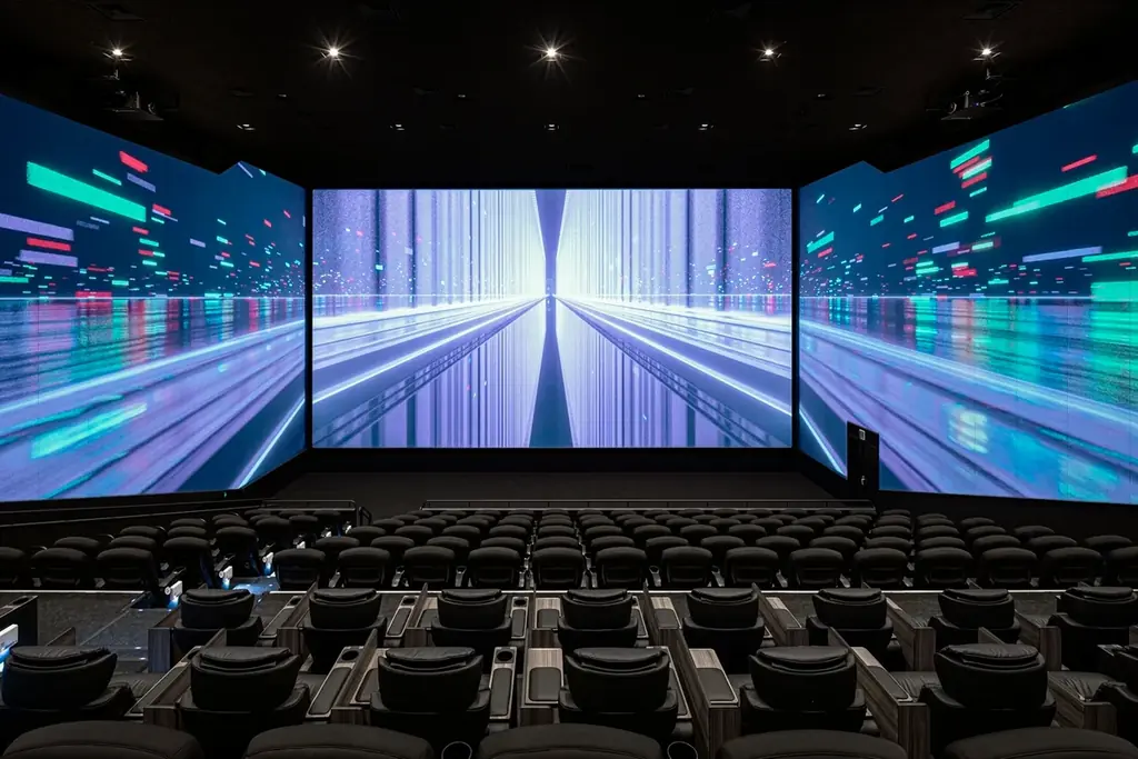 【１０９シネマズ富谷／ゆめが丘／名古屋／明和／箕面／広島】視界270°の3面ワイドビューシアター「SCREENX 無料体験会」全国の１０９シネマズ限定で実施決定！ 画像 2