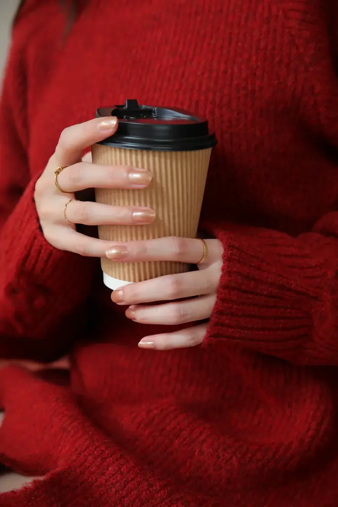 田久保 夏鈴がプロデュースするネイルブランド「lele（レレ）」11月14日（金）21時より、クリスマスコレクション2色が新発売 画像 3