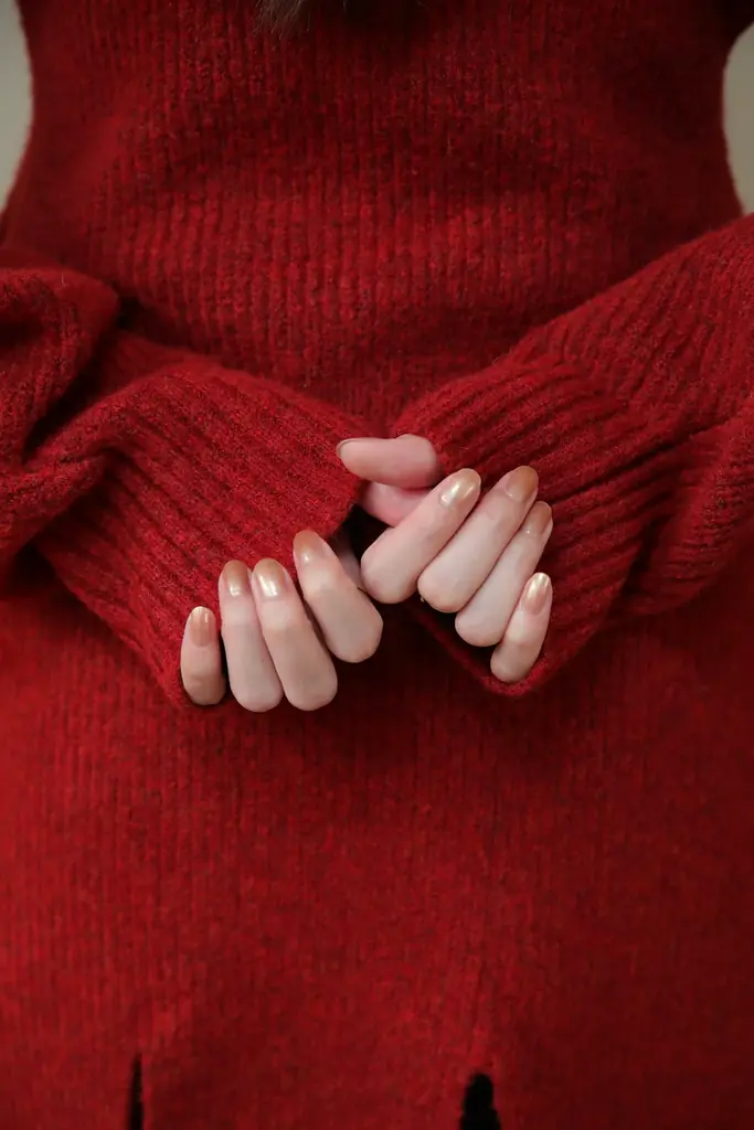 田久保 夏鈴がプロデュースするネイルブランド「lele（レレ）」11月14日（金）21時より、クリスマスコレクション2色が新発売 画像 4