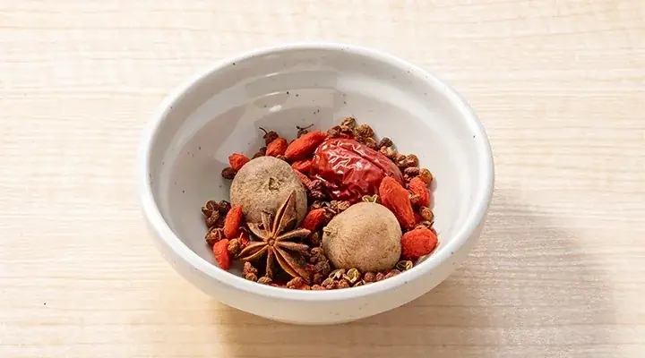 しゃぶ葉にトッピングし放題の“麻辣湯”登場！大人気の「ラムしゃぶ」＆「九州黒豚」が限定復活 画像 10