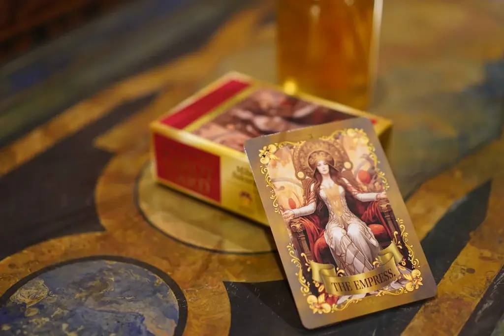 メディチ家プリンセス公認タロットカード、支援総額5,000万円突破！── CAMPFIREデイリーランキング総合1位を獲得、12月14日まで実施中 画像 3