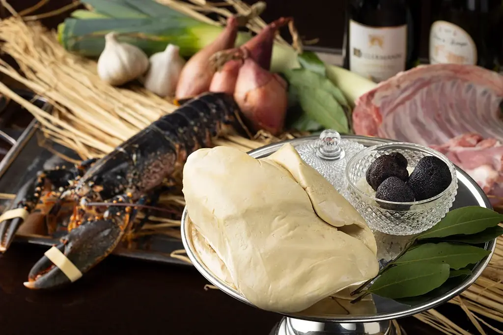 オマールブルー、黒トリュフ、仔羊などを贅沢に。東京ドームホテル、フランス料理のシェフが奏でる「フランス産高級食材で織りなす冬の特別コース」を12月1日(月)より提供開始 画像 2