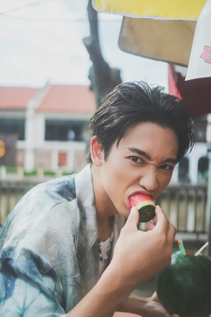 俳優デビュー10周年のメモリアルな一冊が誕生！繊細さと大胆さと色気で魅せる！「初めての近藤頌利」が詰まった写真集発売！ 画像 2