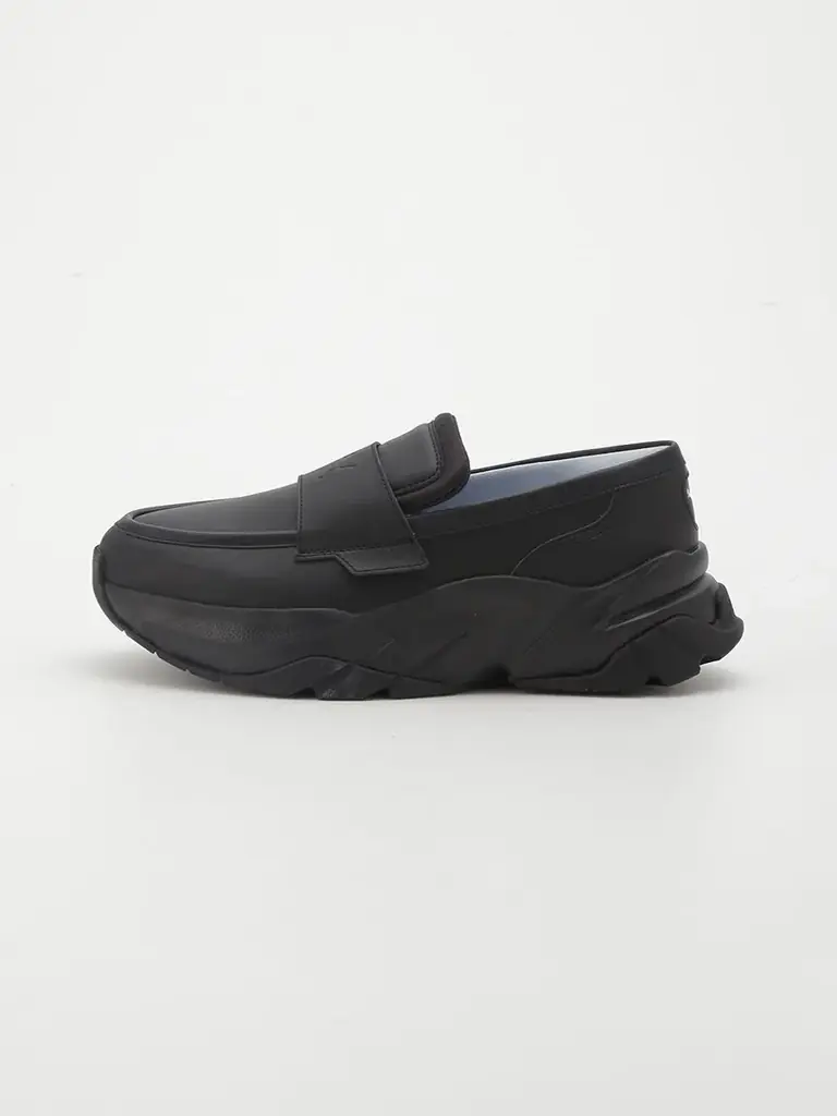 【emmi×PUMA】トレンドのローファースタイルのモデル「LOAFYR」別注モデルが登場！＜11月13日(木)全国発売＞ 画像 3