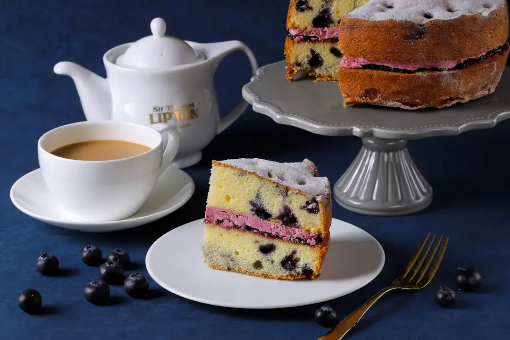 【Sir Thomas LIPTON】英国女王が愛したケーキ×わかさ生活とのコラボレーション企画。『ブルーベリー・ヴィクトリアセット』を11月20日(木)から販売します。 画像 2