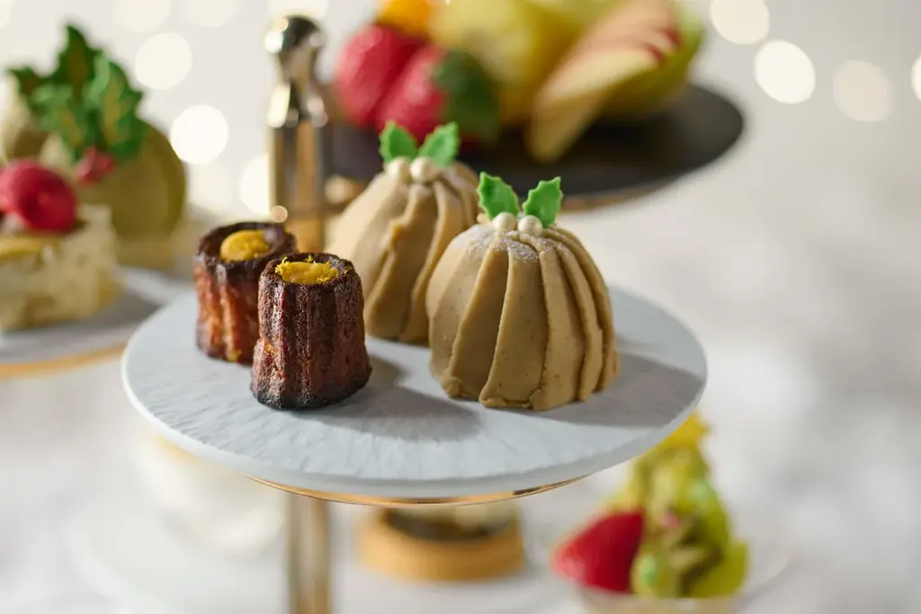 【国産いちごなど旬のフルーツが彩るクリスマススイーツ】老舗青果仲卸が手がけるレストラン「DEK」で「クリスマスアフタヌーンティー」を開催（11/22〜12/25） 画像 3