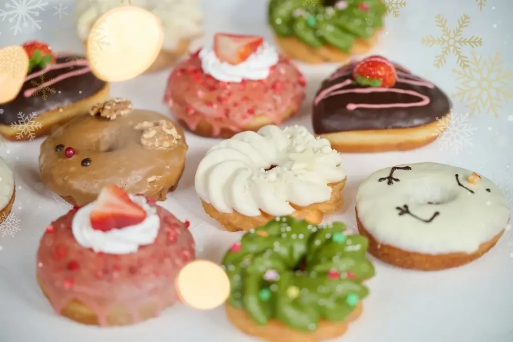 【RACINES DONUT】“Joyful Christmas!”をテーマに、心はずむ6種のクリスマスドーナツと伝統のシュトーレンが登場！ 画像 2