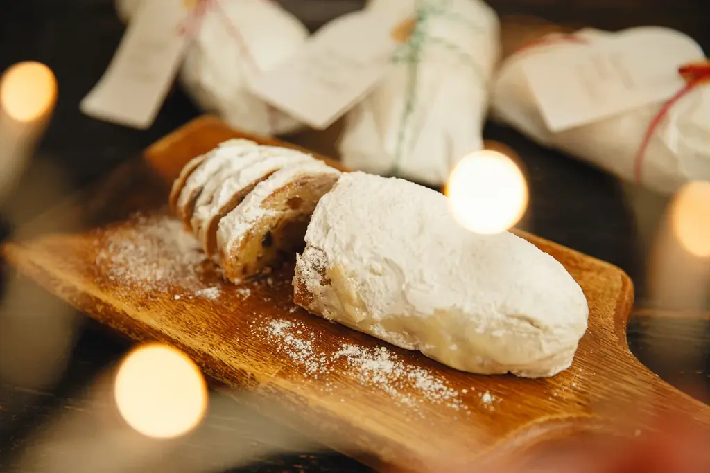 【RACINES DONUT】“Joyful Christmas!”をテーマに、心はずむ6種のクリスマスドーナツと伝統のシュトーレンが登場！ 画像 9