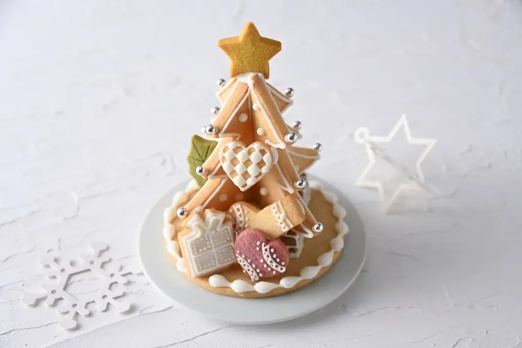 【アンデルセンネット】JULEHYGGE（クリスマスのヒュッゲ）～幸せをはこぶ贈りもの～　サンタやツリーのパンを詰めた「クリスマスのスペシャルボックス」など、11月新発売 画像 2